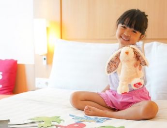 Ingin Staycation Murah dan Seru? Coba Splashcation di ibis Bandung Trans Studio