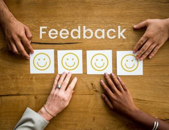 Kelola Feedback Klien: Tips Profesional & Efektif