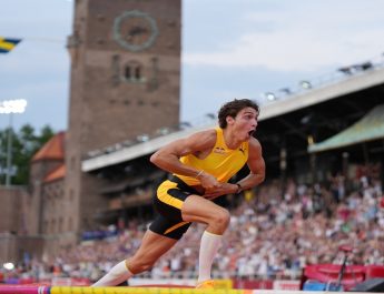 Armand Duplantis Pecahkan Rekor Dunia Lompat Galah untuk Kali Ke-12