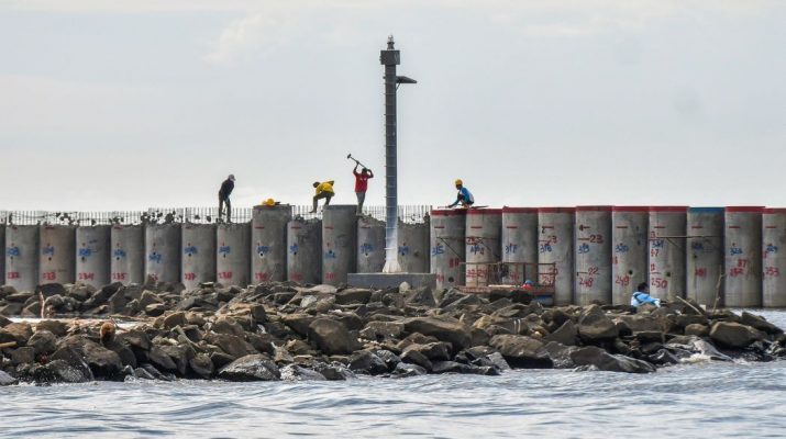 Pemprov DKI Berkomitmen Lebih Proaktif dalam Pembangunan Tanggul Raksasa