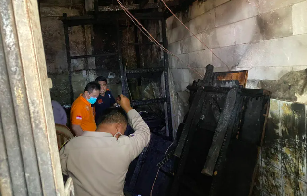 Polisi Periksa 3 Saksi Terkait Kebakaran yang Tewaskan 1 Orang di Tebet Jaksel