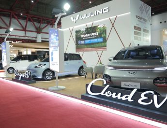 Bawa Lini Kendaraan Listrik dan ICE, Wuling Hadirkan Promo Spesial di Jakarta Fair 2025