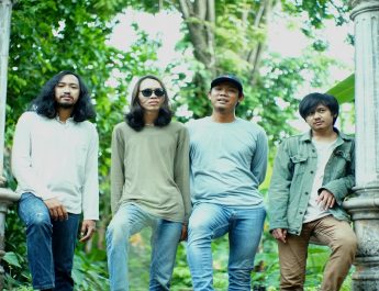Rayakan 12 Tahun Bermusik, Badai Sampai Sore Rilis Single Sudah Biasa