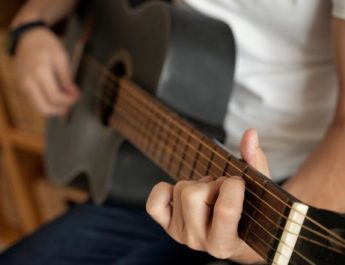 Chord Perfect - Lirik dan Kunci Gitar Ed Sheeran