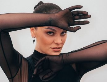 Jessie J Bagikan Kondisi Terkini Usai Jalani Operasi Kanker Payudara