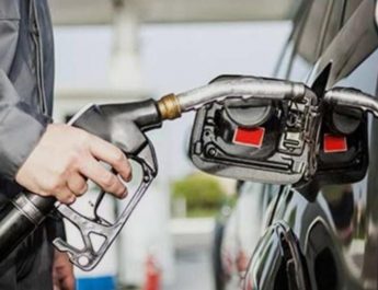 Hindari Masalah pada Kendaraan, Isi Penuh Tangki BBM