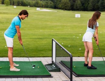 Perbedaan Driving Range dengan Golf: Apa yang Perlu Kamu Tahu