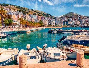 Albania: Sejarah, Geografi, Demografi, Budaya, dan Tradisi