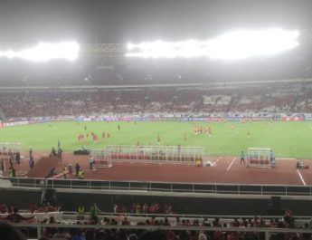 Indonesia vs China: Kedua tim sedang lakukan pemanasan di Gelora Bung Karno
