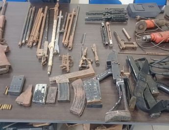 Polda Maluku dan Densus 88 tangakap pembuat senjata api rakitan