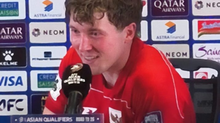 Lihat ibu di tribun, Ole Romeny dedikasikan gol kemenangan untuk keluarga