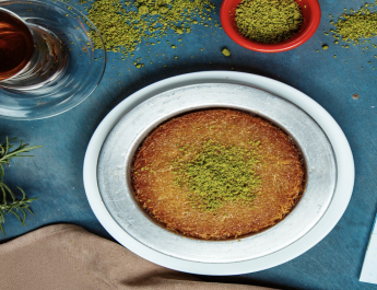 Kunafa Terbuat dari Apa? Simak Bahan dan Cara Membuatnya!