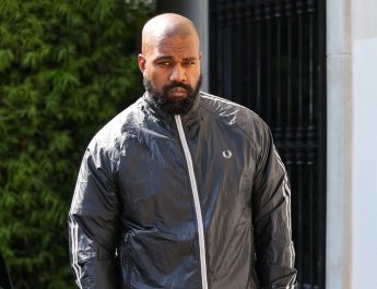 Australia Batalkan Visa Kanye West karena Lagu Pro-Hitler