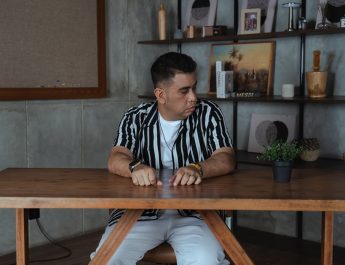 Rio Adiwardhana Comeback Lewat Single Yakin