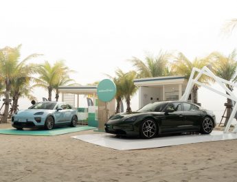 Porsche Experience Bay Hadirkan Sensasi Sports Car Elektrik di Tepi Pantai Jakarta