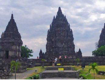 Candi Prambanan Peninggalan Kerajaan: Sejarah dan Keindahan