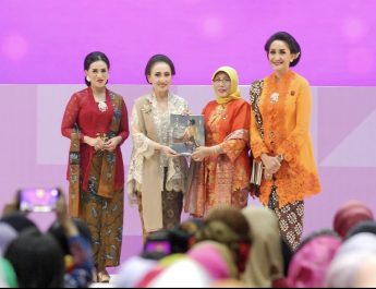 Tokoh Perempuan Indonesia Giwo Rubianto Ingatkan Pentingnya Hari Kebaya Nasional