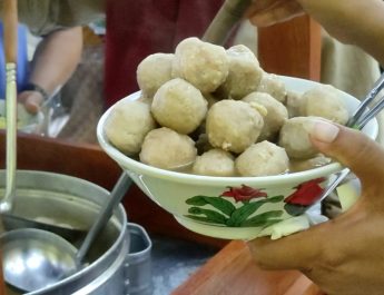 15 Warung Bakso Terdekat di Semarang: Enak & Harga Terjangkau