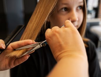 10 Tips Styling Rambut Wanita untuk Penampilan Menawan Setiap Hari