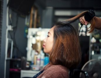 Harga Smoothing Rambut 2025: Kisaran Biaya & Tips Hemat