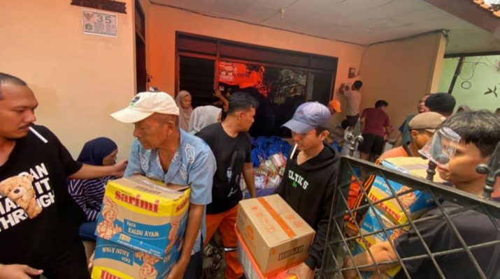 Pemkot Jaksel Salurkan Bantuan untuk Korban Kebakaran di Tebet