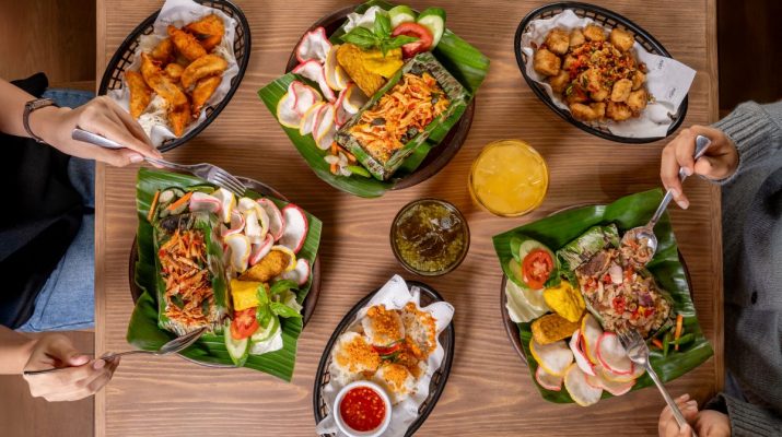 Nasi Goreng Bakar, Sensasi Baru Kuliner di The People’s Cafe