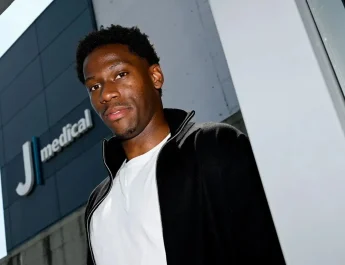 Juventus resmi rekrut penyerang timnas Kanada Jonathan David