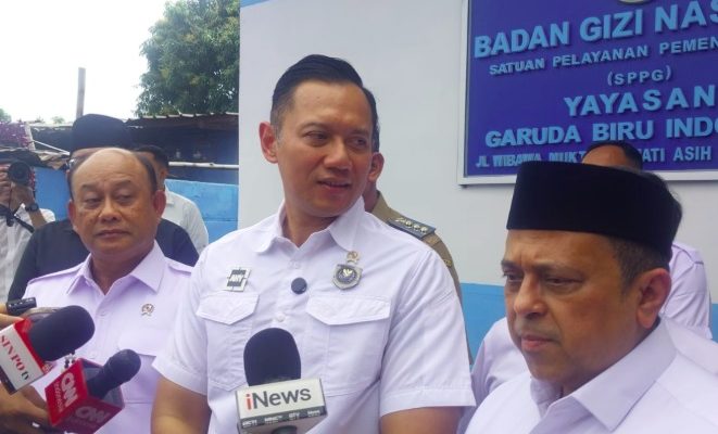 Menko AHY resmikan Dapur Makan Bergizi Gratis untuk warga di Kota Bekasi