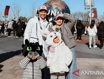 Pasangan selebritas yang rayakan malam Natal di luar negeri