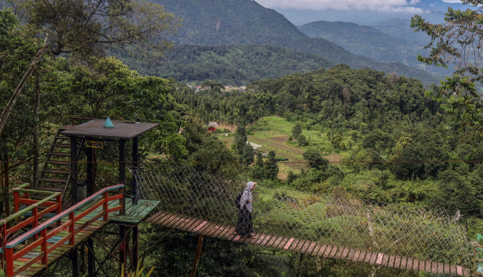 Profil dan Fakta Menarik Gunung Salak - Pesona Alam Jawa Barat