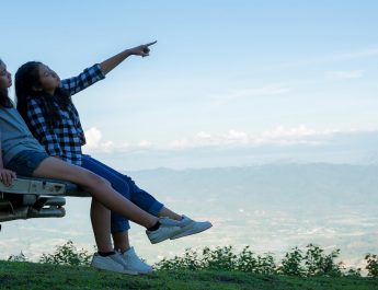 Kuis: Pilih Gunung atau Laut untuk Liburan, Ungkap Sisi Tersembunyimu!