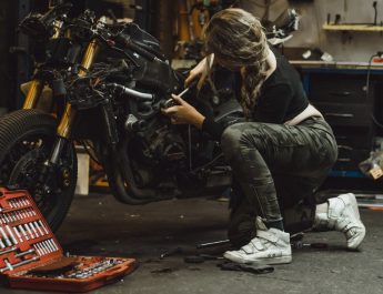 8 Penyebab Sepeda Motor Turun Mesin