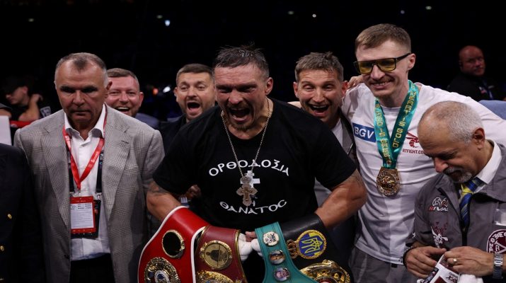 Pukul KO Daniel Dubois, Oleksandr Usyk Mantap Jadi Raja Tinju Kelas Berat Dunia