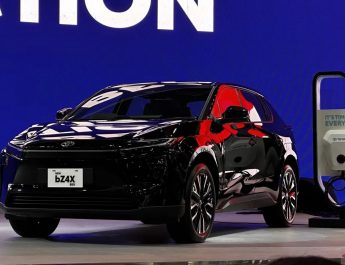 Lokalisasi BEV bZ4X Bentuk Upaya Toyota Perkuat Industri Nasional
