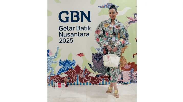 Elvira Devinamira Kenakan Batik Merawit Cirebon yang Padukan Unsur Tradisional dan Modern di Acara GBN 2025