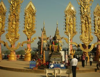 Kalahkan Indonesia, Laos Jadi Destinasi Wisata Paling Hemat di Asia Tenggara 2025