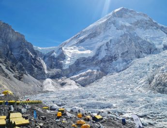Nepal Gratiskan Pendakian 97 Gunung Himalaya Demi Dongkrak Pariwisata
