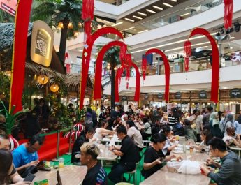 Gudeg Yu Djum sampai Warung Mak Beng Kumpul di Kampoeng Legenda Jakarta