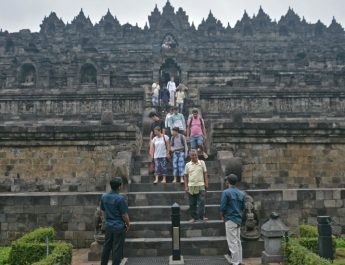 Borobudur dan Potret Wisata Super Prioritas Serba Lengkap