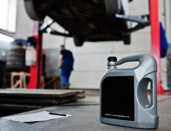 Telat Ganti Oli Bisa Bikin Mesin Rusak, Pemilik Mobil Diminta Lebih Waspada