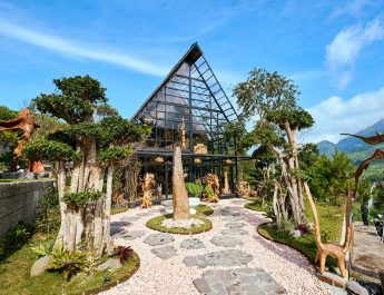 LuxCamp Selo by Horison: Glamping Mewah dengan Pemandangan Gunung Merapi dan Kuliner Nusantara