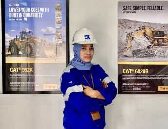 Raih Penghargaan, Apriaty Buktikan Mimpi Perempuan Bisa menembus Batas