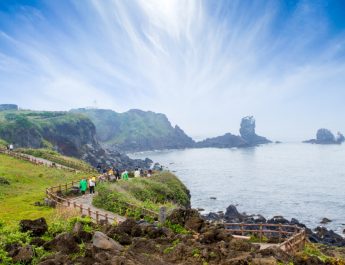Jeju Keluarkan Panduan Baru untuk Wisatawan Asing: Patuhi Aturan atau Bayar Denda