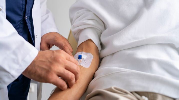 Wanita 29 Tahun Stres, Kurang Tidur, dan Bekerja Terlalu Keras Berujung Kanker Stadium 4