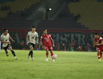 Jordy Tutuarima Resmi Perpanjang Kontrak di Persis Solo hingga 2026