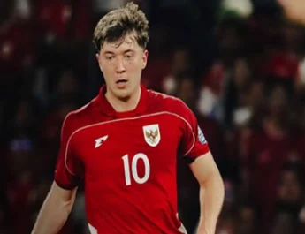 Sedih! Ole Romeny Cedera Parah, Harus Operasi Usai Ditekel Pemain Arema