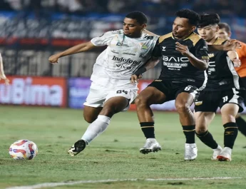 Hasil Piala Presiden: Dewa United Tahan Persib Meski Bermain dengan 10 Orang