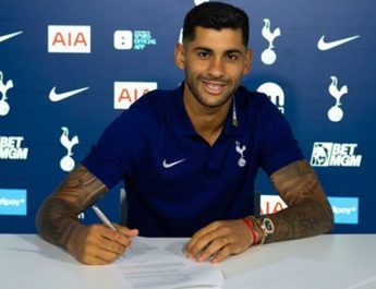 Tottenham Hotspur resmi perpanjang kontrak Cristian Romero