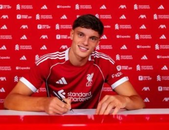 Liverpool resmi rampungkan transfer bek muda Giovanni Leoni dari Parma