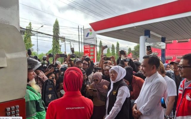 Khofifah pantau SPBU di Jember pastikan pasokan-distribusi BBM normal